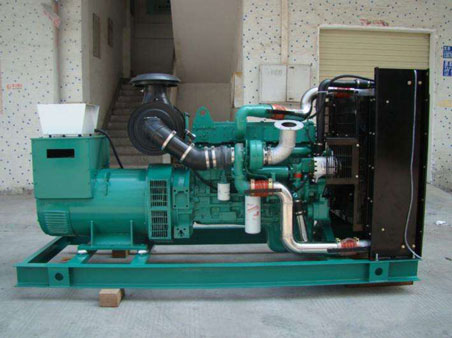 梁山1100kw康明斯柴油发电机组图片 梁山1100kw康明斯柴油发电机组图片